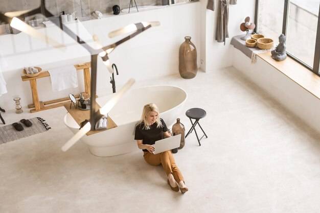 Jak samodzielnie zaprojektować łazienkę i nie popełnić popularnych błędów?